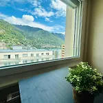 Ix Apartment *